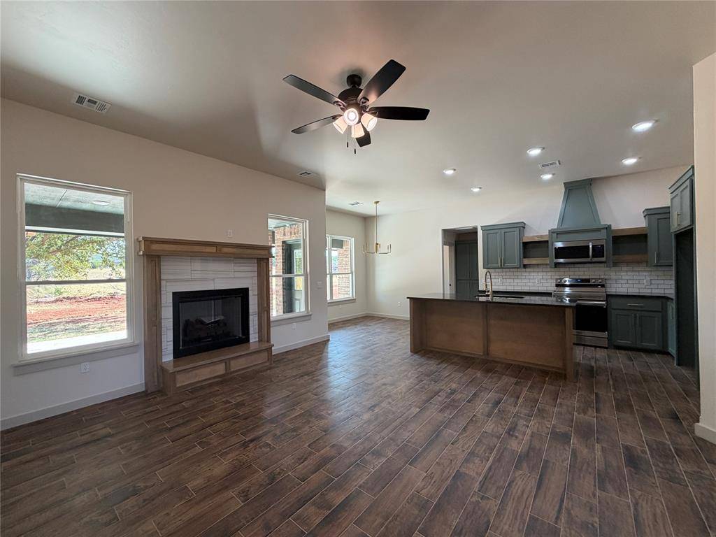 2209 Winter Ridge RD, Blanchard, OK 73010