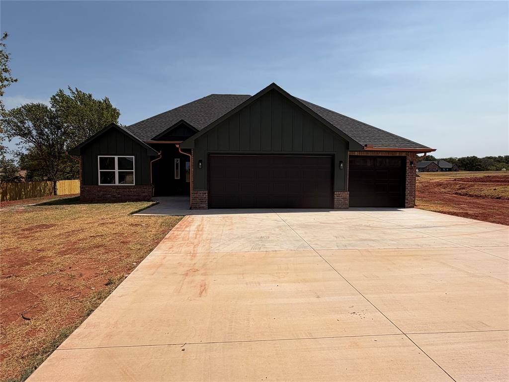 2209 Winter Ridge RD, Blanchard, OK 73010