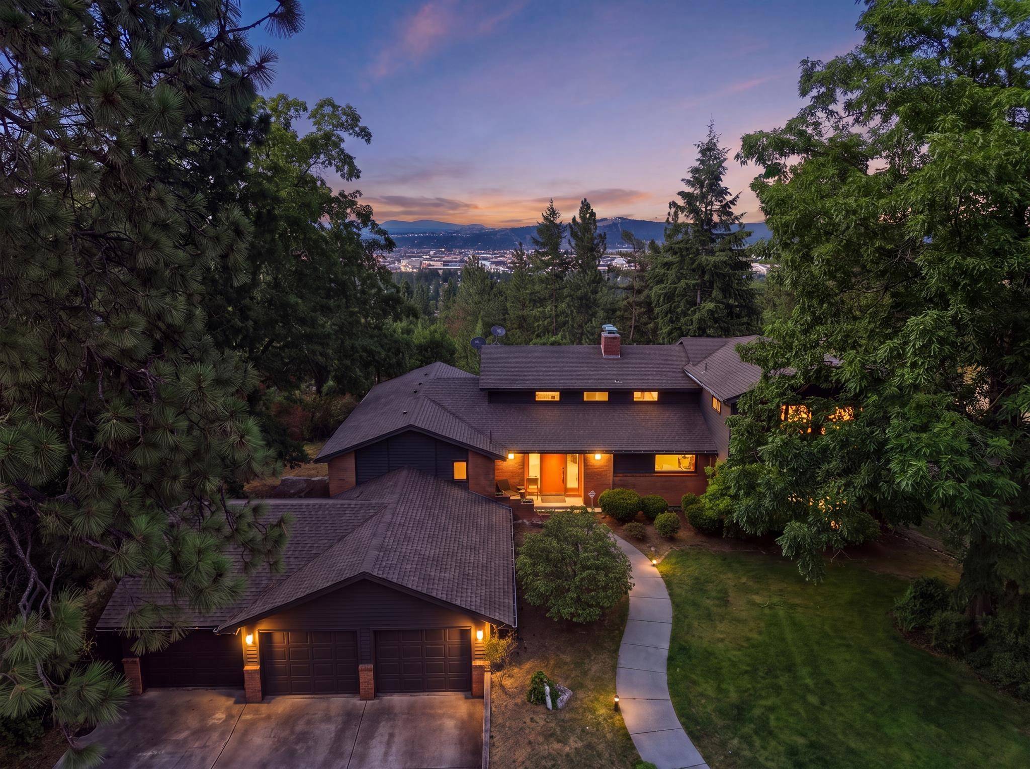 4203 E 18th Ave, Spokane, WA 99223
