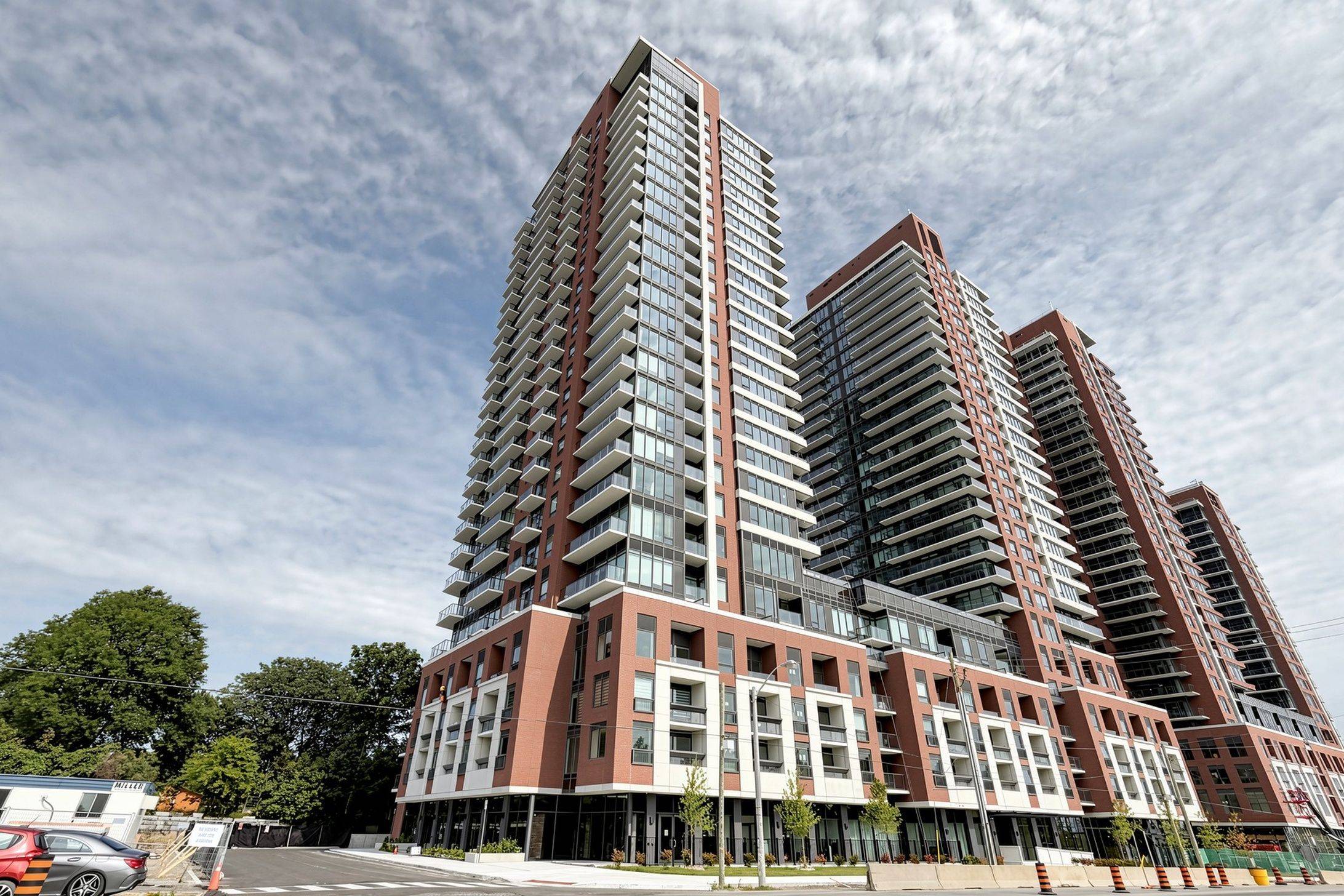 4010 Eglinton AVE W #2219, Toronto W09, ON M9A 0G5