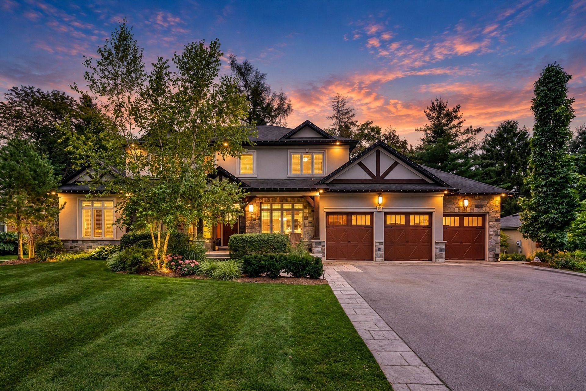 60 Parker AVE, Hamilton, ON L9G 1A7