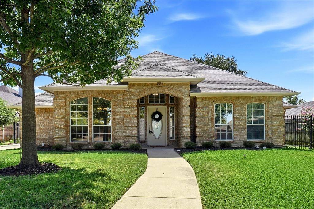 221 Brazil Drive, Hurst, TX 76054
