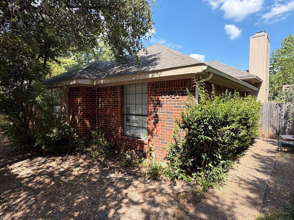 11416 Summertree Lane, Dallas, TX 75243