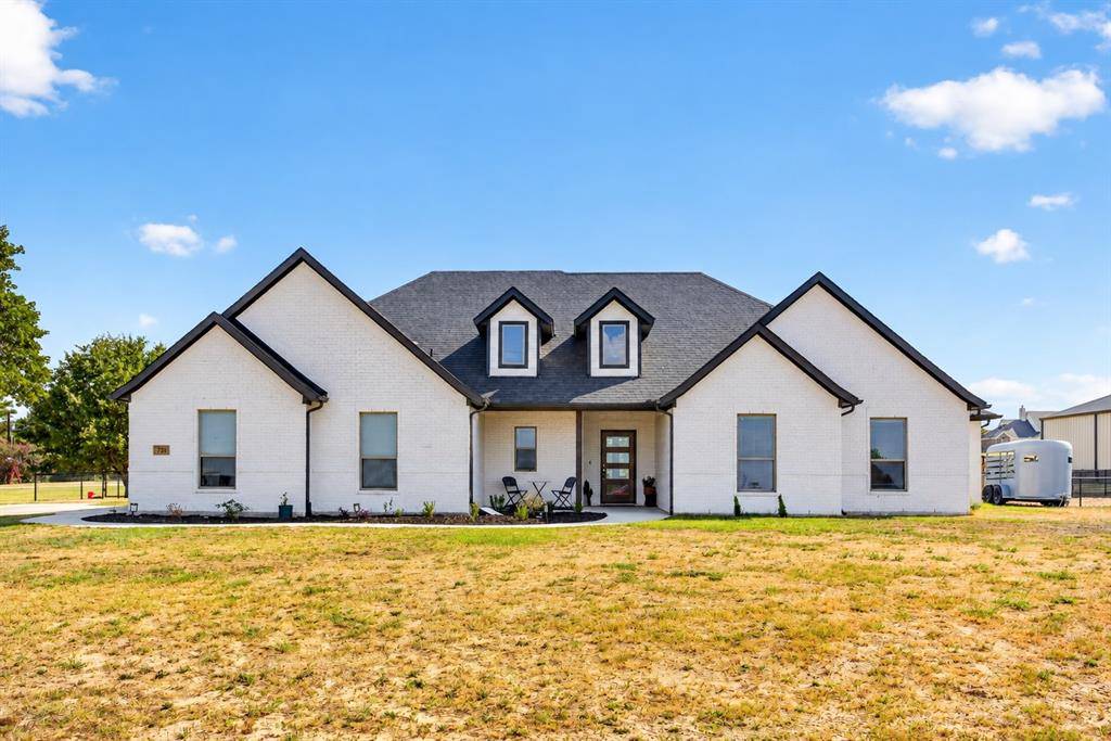 731 County Road 4764, Boyd, TX 76023
