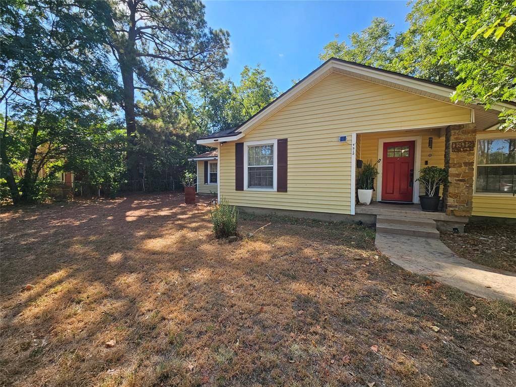 1312 W Park Row Drive, Arlington, TX 76013