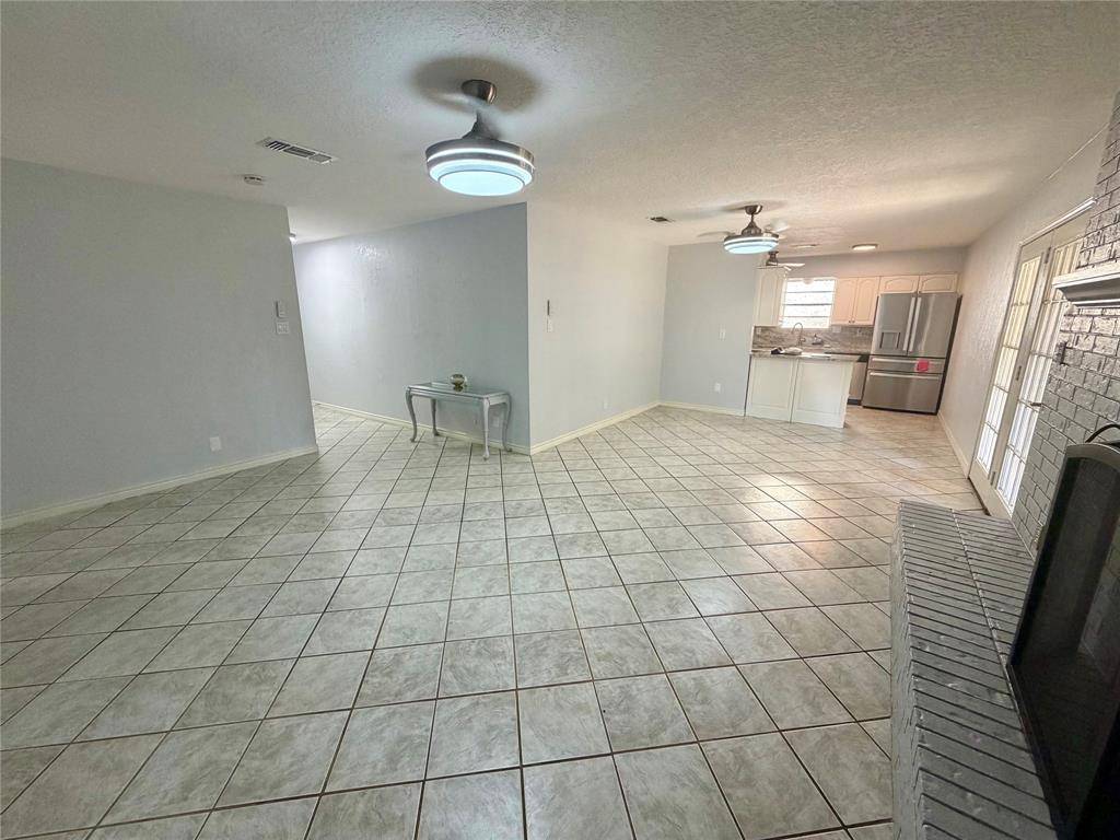 608 Coronado Drive, Denton, TX 76209