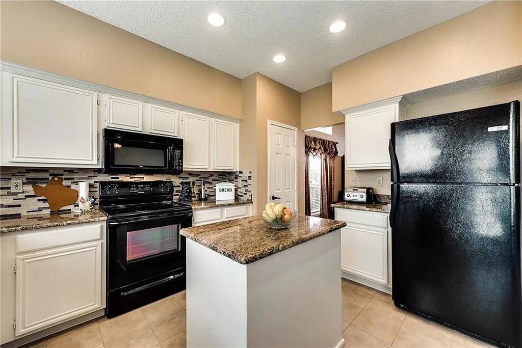 1208 Canoe Lane, Plano, TX 75023