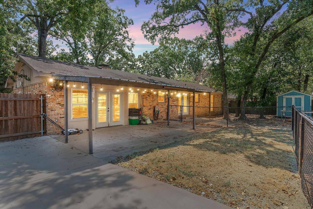 1415 Glenlain Dr, Grand Saline, TX 75140