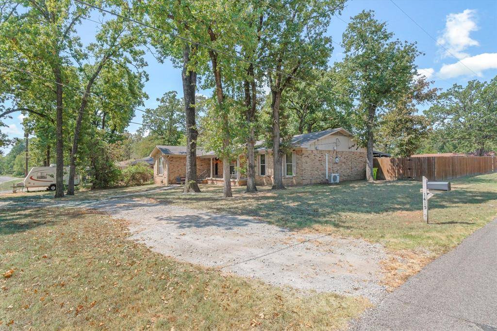 1415 Glenlain Dr, Grand Saline, TX 75140