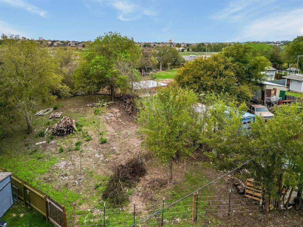 324 NW Knox DR, Buda, TX 78610