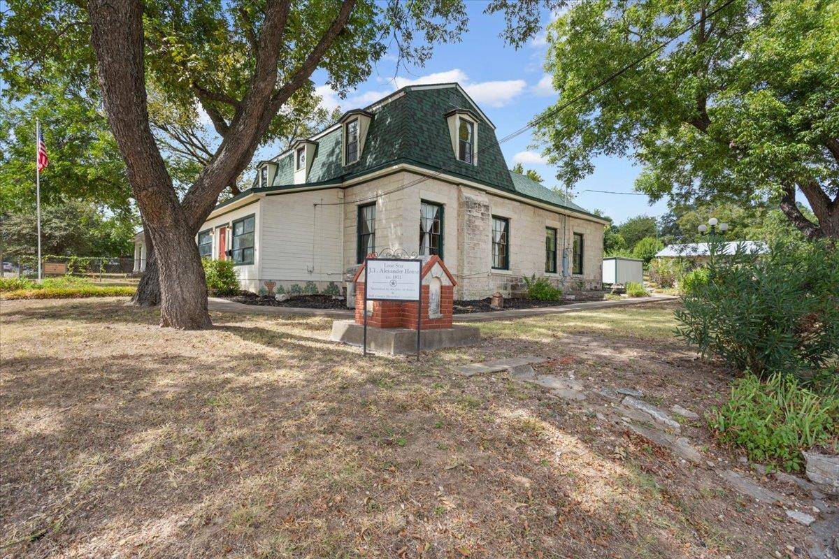 400 S Main ST, Belton, TX 76513