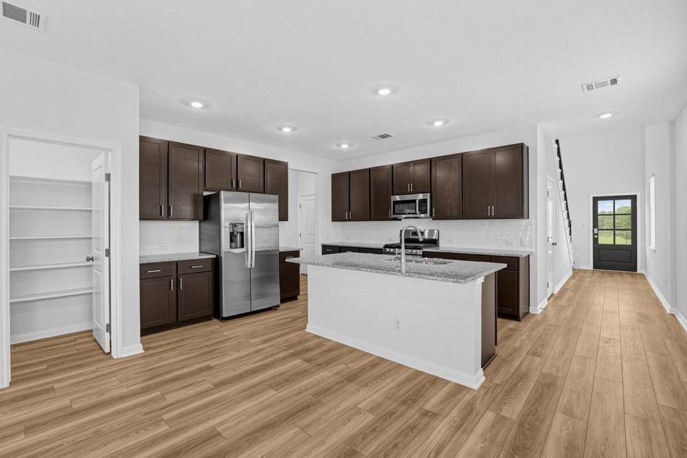 142 Jake Pine DR, Buda, TX 78610