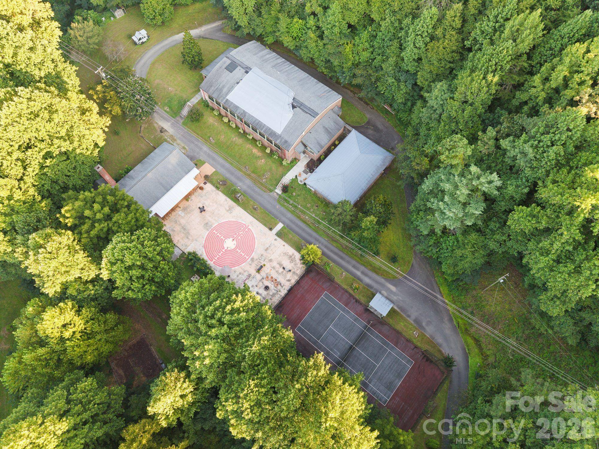 504 Mountain View School RD, Robbinsville, NC 28771
