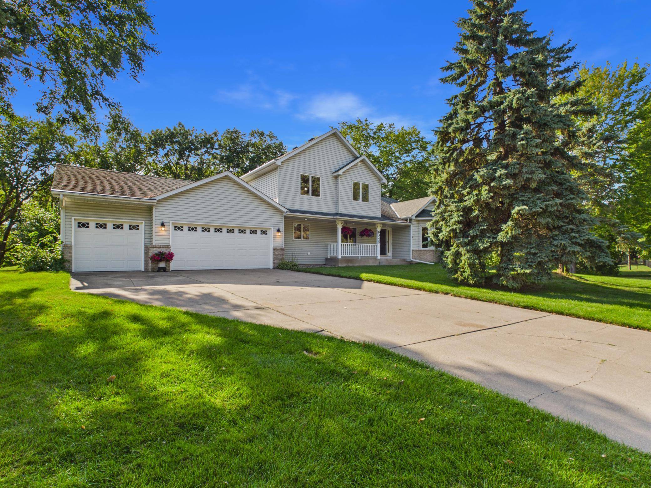 6345 W Shadow Lake DR, Lino Lakes, MN 55014