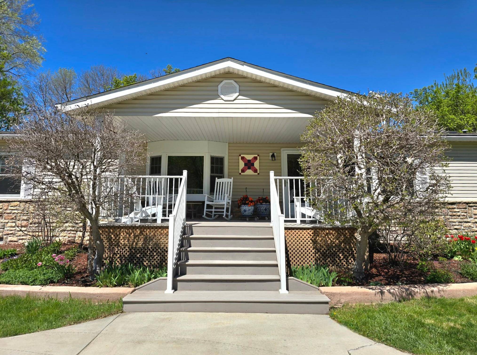 324 W 7th ST, Litchfield, MN 55355