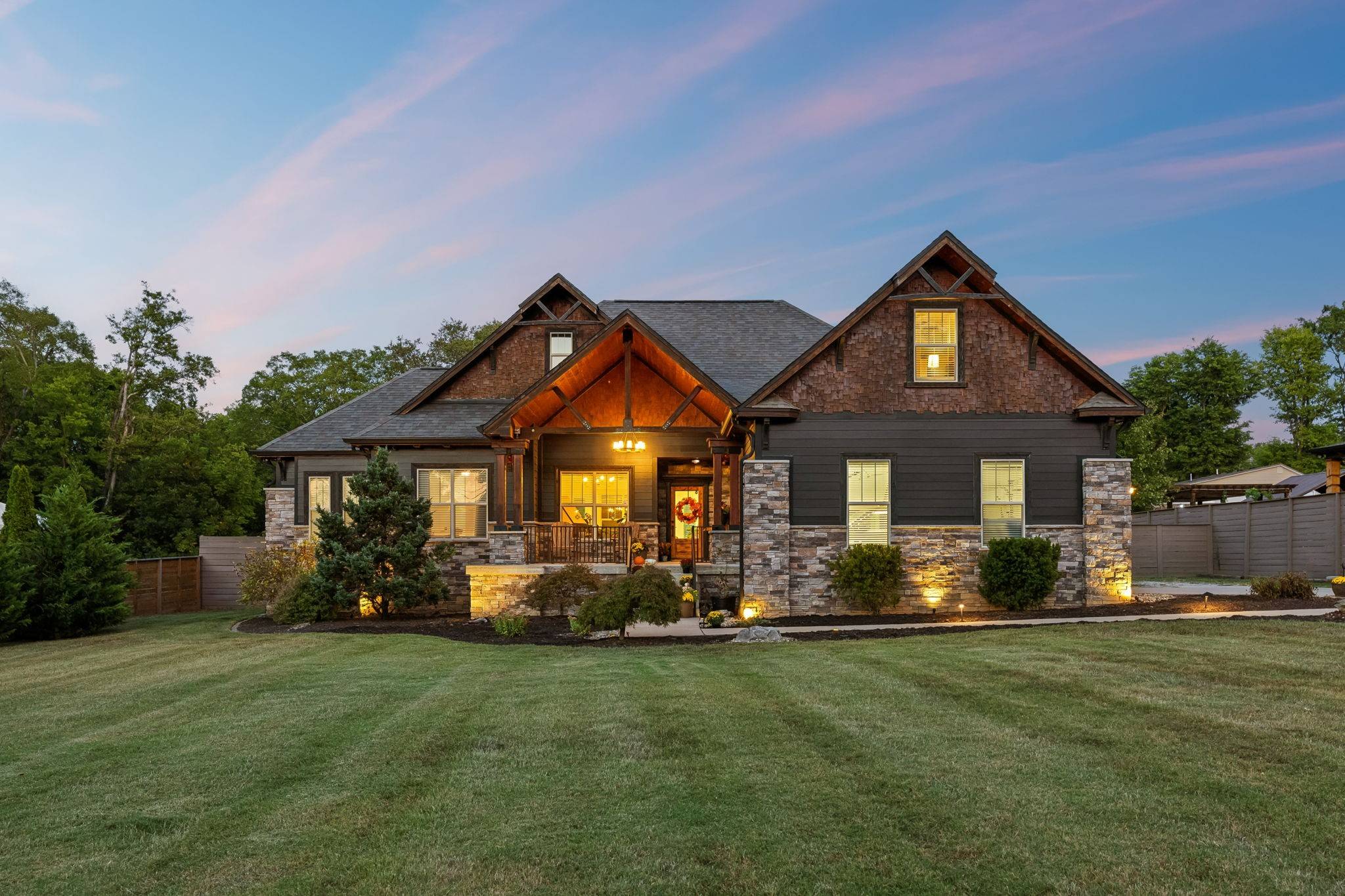 1461 Neelys Bend Rd, Madison, TN 37115
