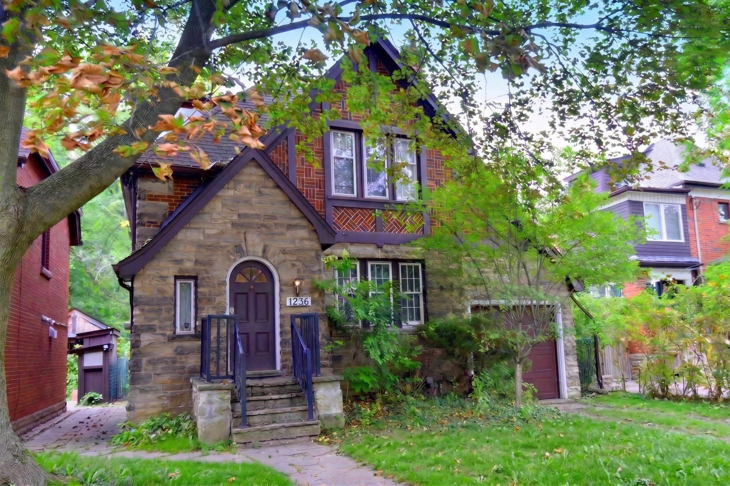 1236 King ST W, Hamilton, ON L8S 1M6