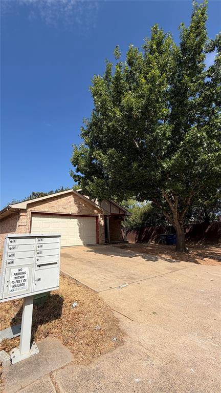 623 Moss Rose Court, Dallas, TX 75217