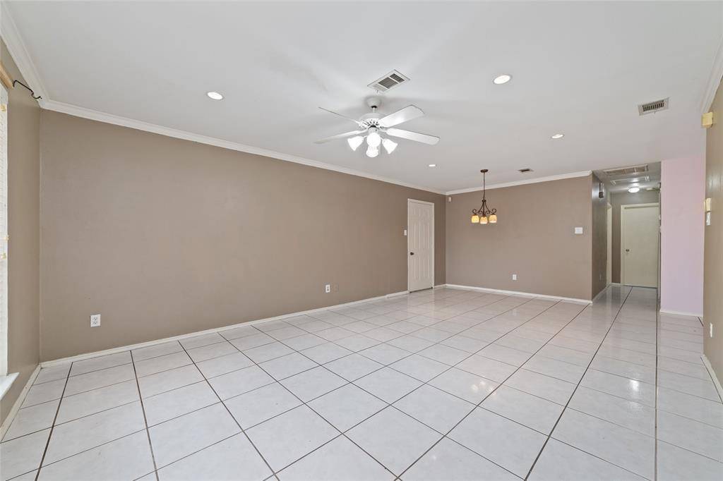 3306 Garrison Court, Houston, TX 77014