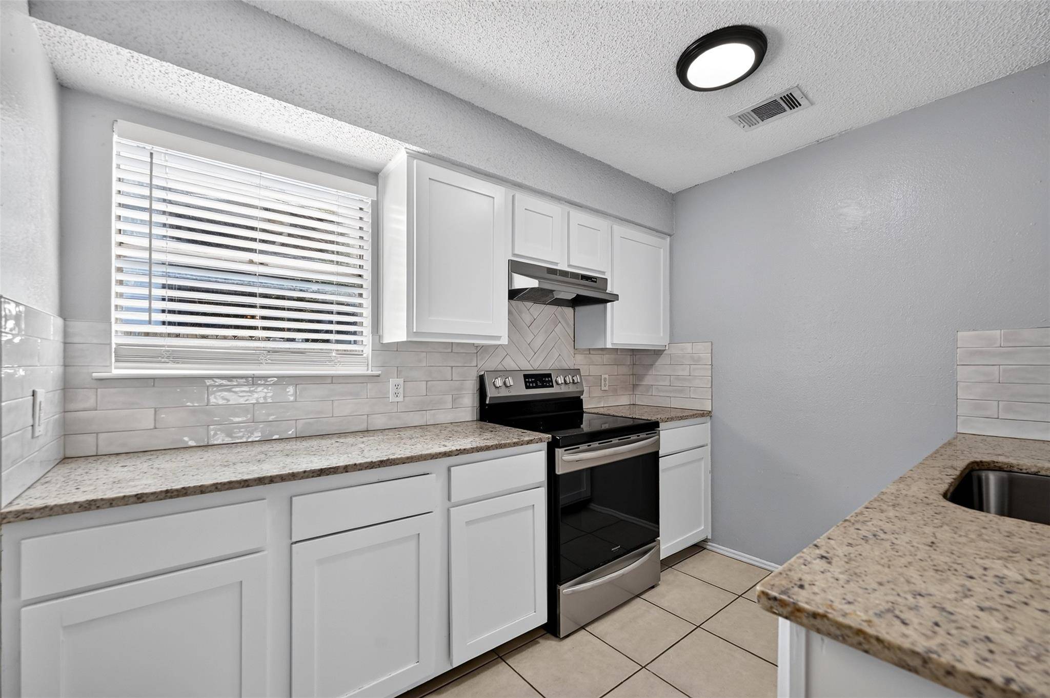 1207 Eleanor ST #A, Austin, TX 78721