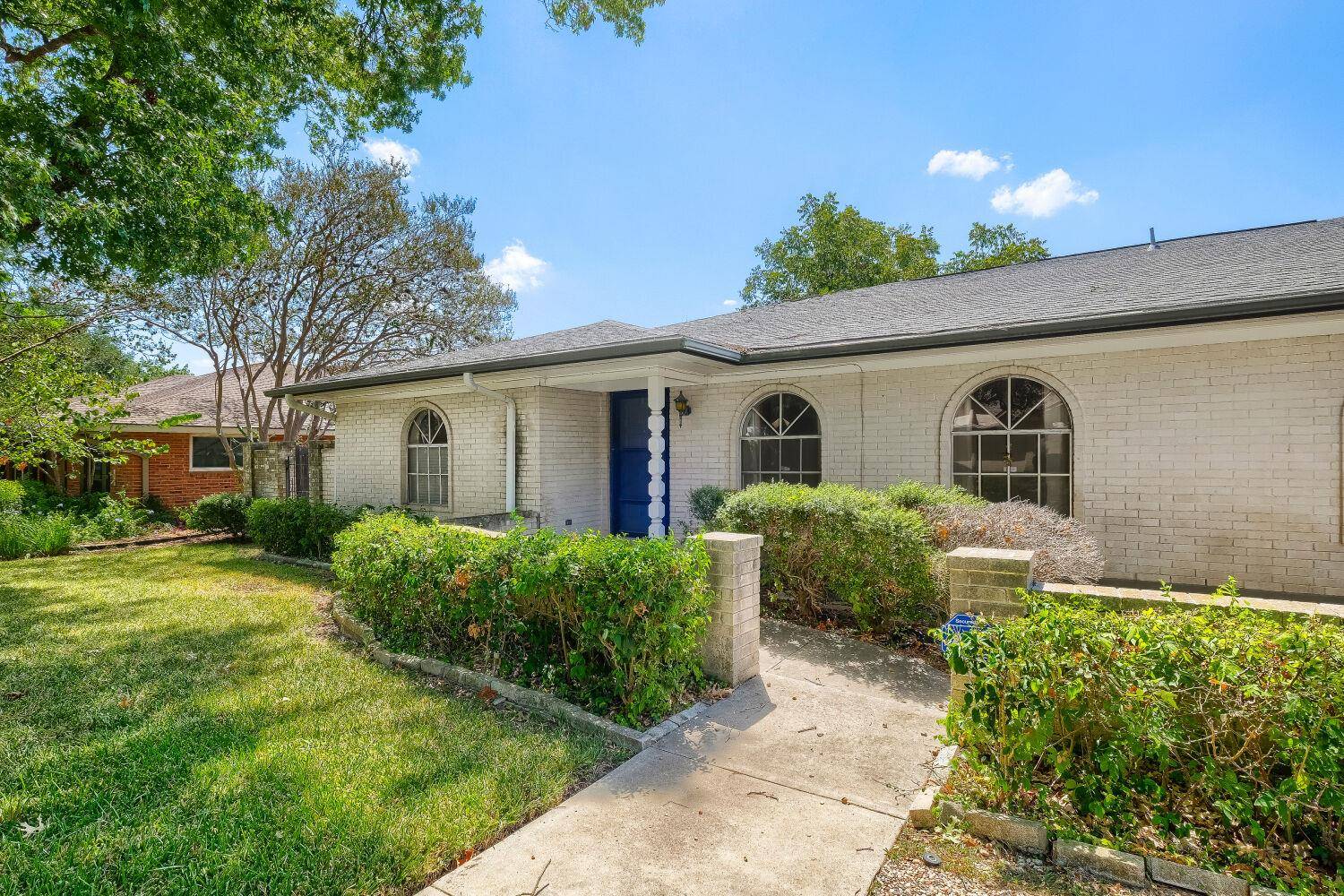 6018 Woodwick DR, Windcrest, TX 78239