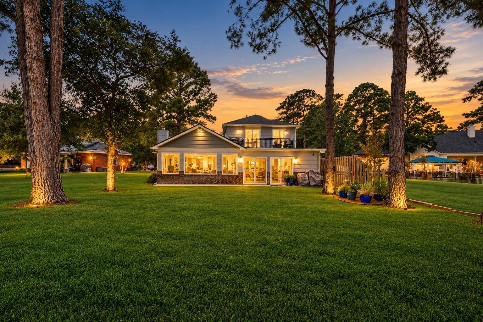 201 Lake Walden CV, Montgomery, TX 77356