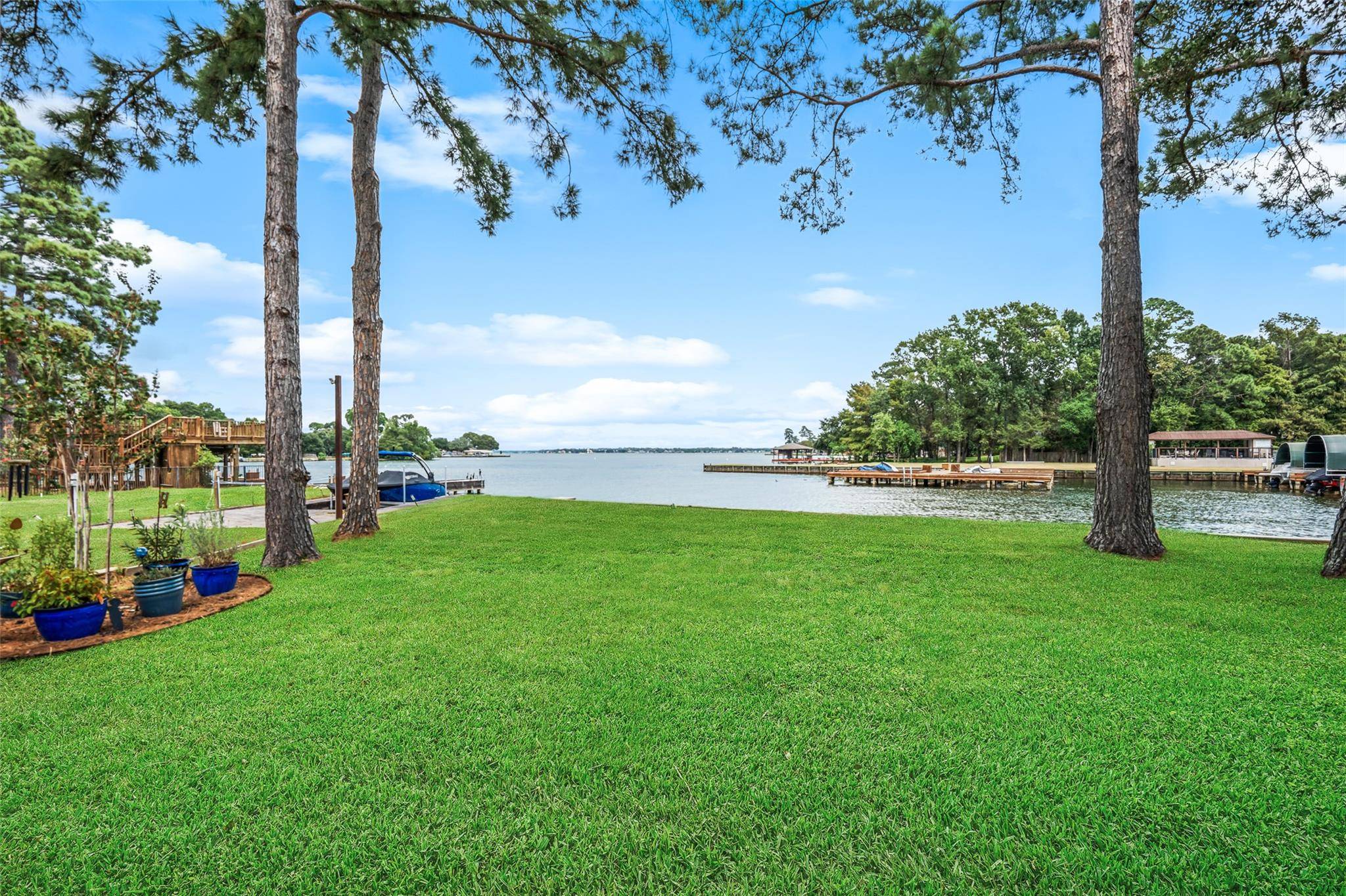 201 Lake Walden CV, Montgomery, TX 77356