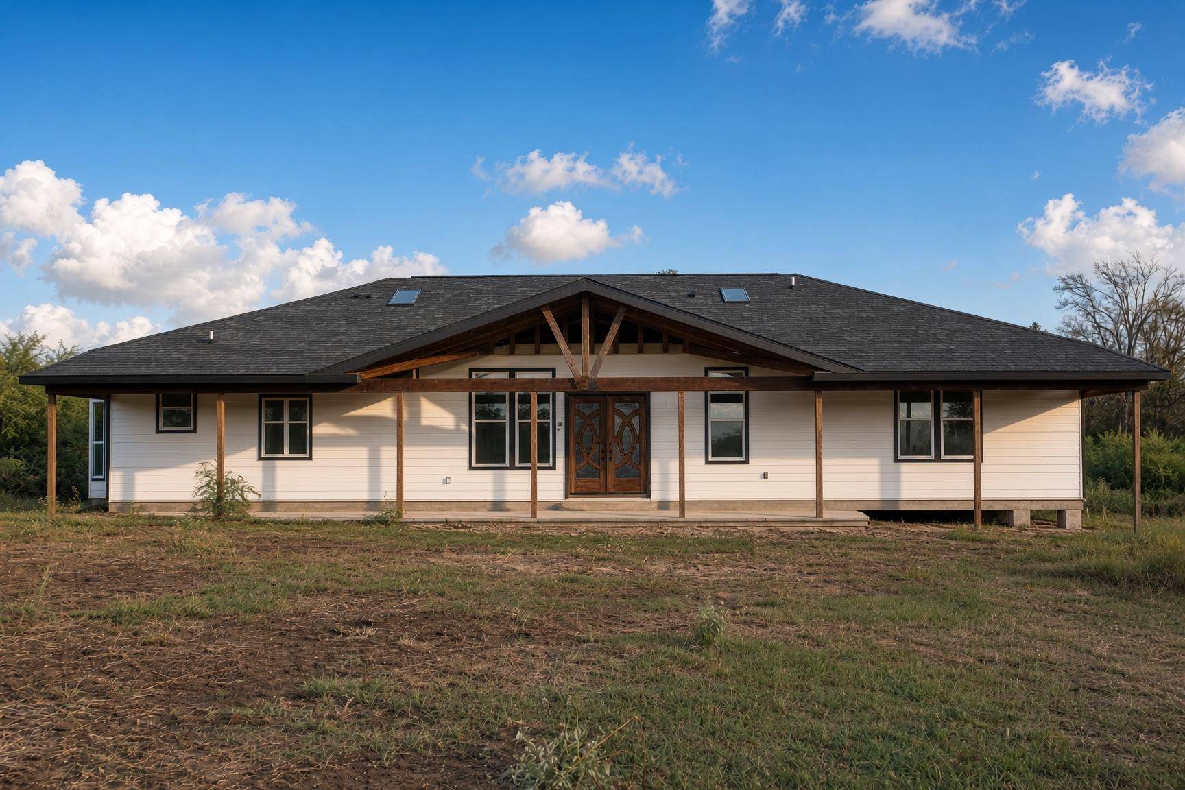64 Cannon Creek DR, Gonzales, TX 78629