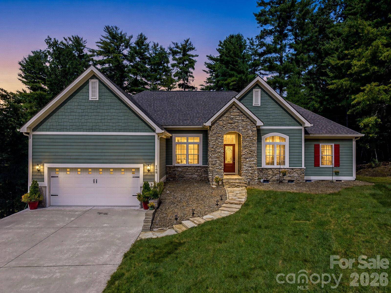 168 Willow Place CIR, Hendersonville, NC 28739