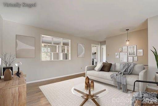 5707 Snow White LN, Charlotte, NC 28213