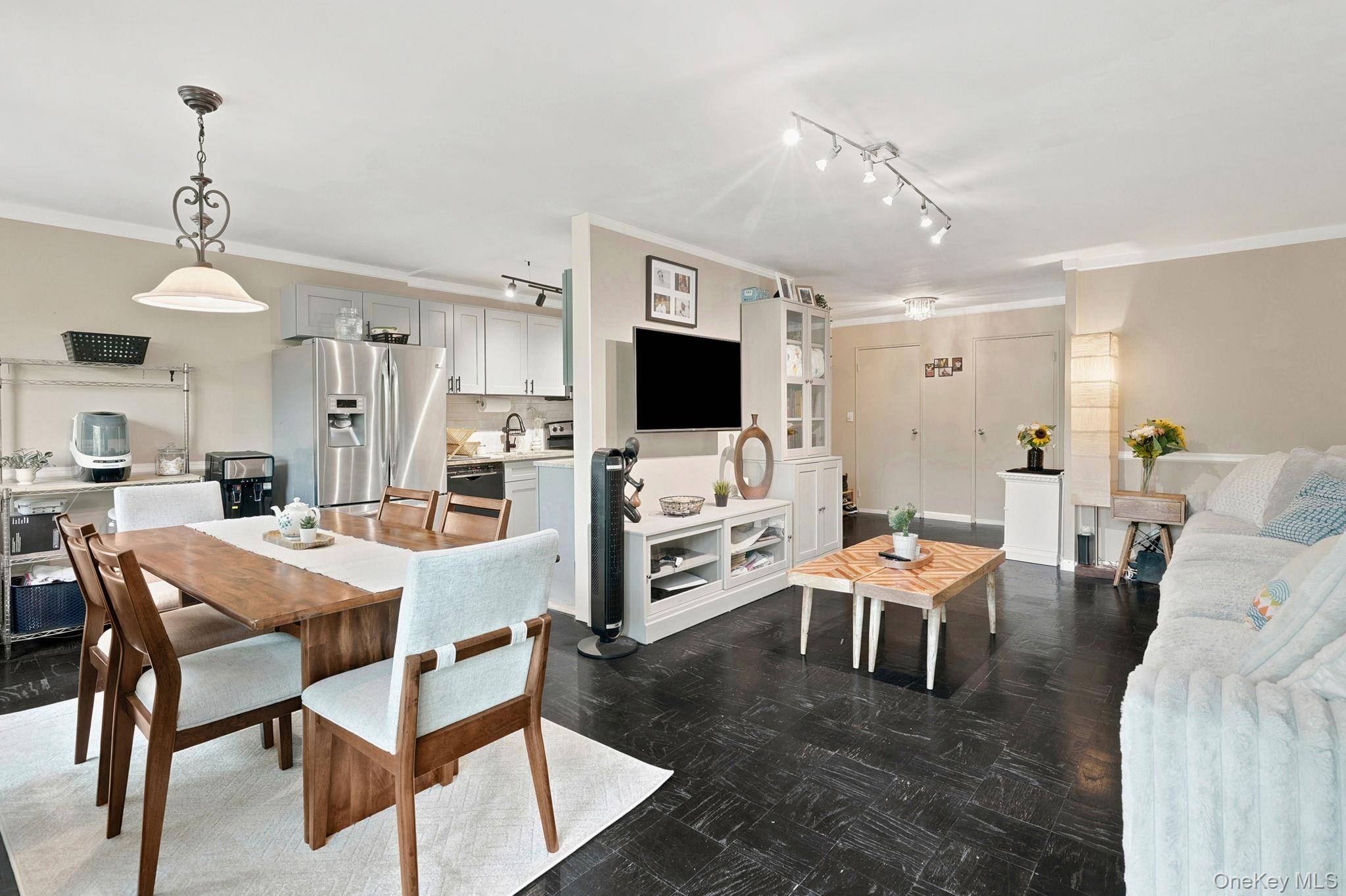 61 Lorraine TER #246, Mount Vernon, NY 10553