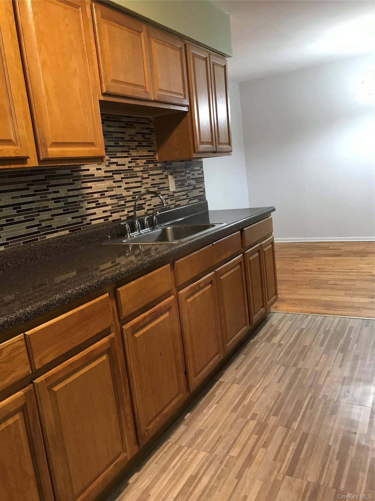 1846 Bussing AVE, Bronx, NY 10466
