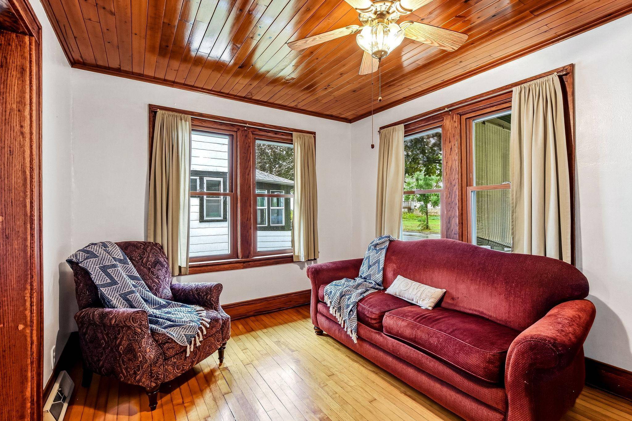 300 Van Buren AVE, Saint Paul, MN 55103