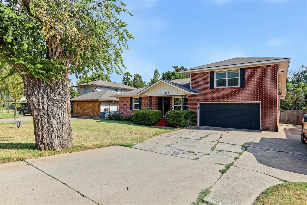1728 NW 63rd ST, Nichols Hills, OK 73116
