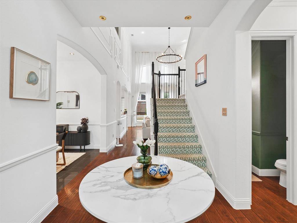 6708 Natures Way, Dallas, TX 75236