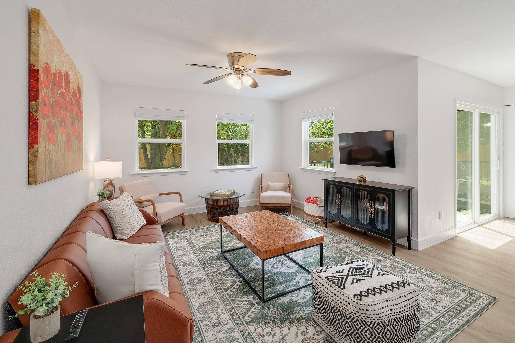 906 W 15th ST, Georgetown, TX 78626