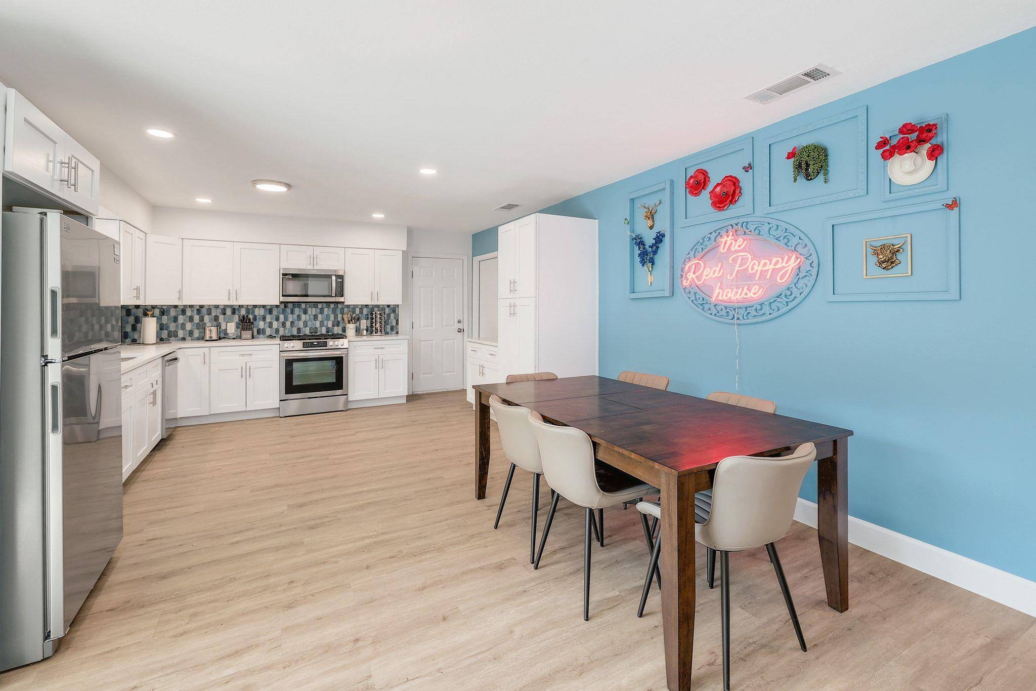 906 W 15th ST, Georgetown, TX 78626