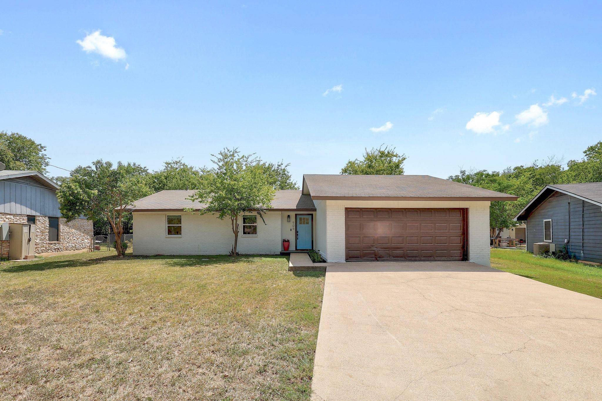 906 W 15th ST, Georgetown, TX 78626