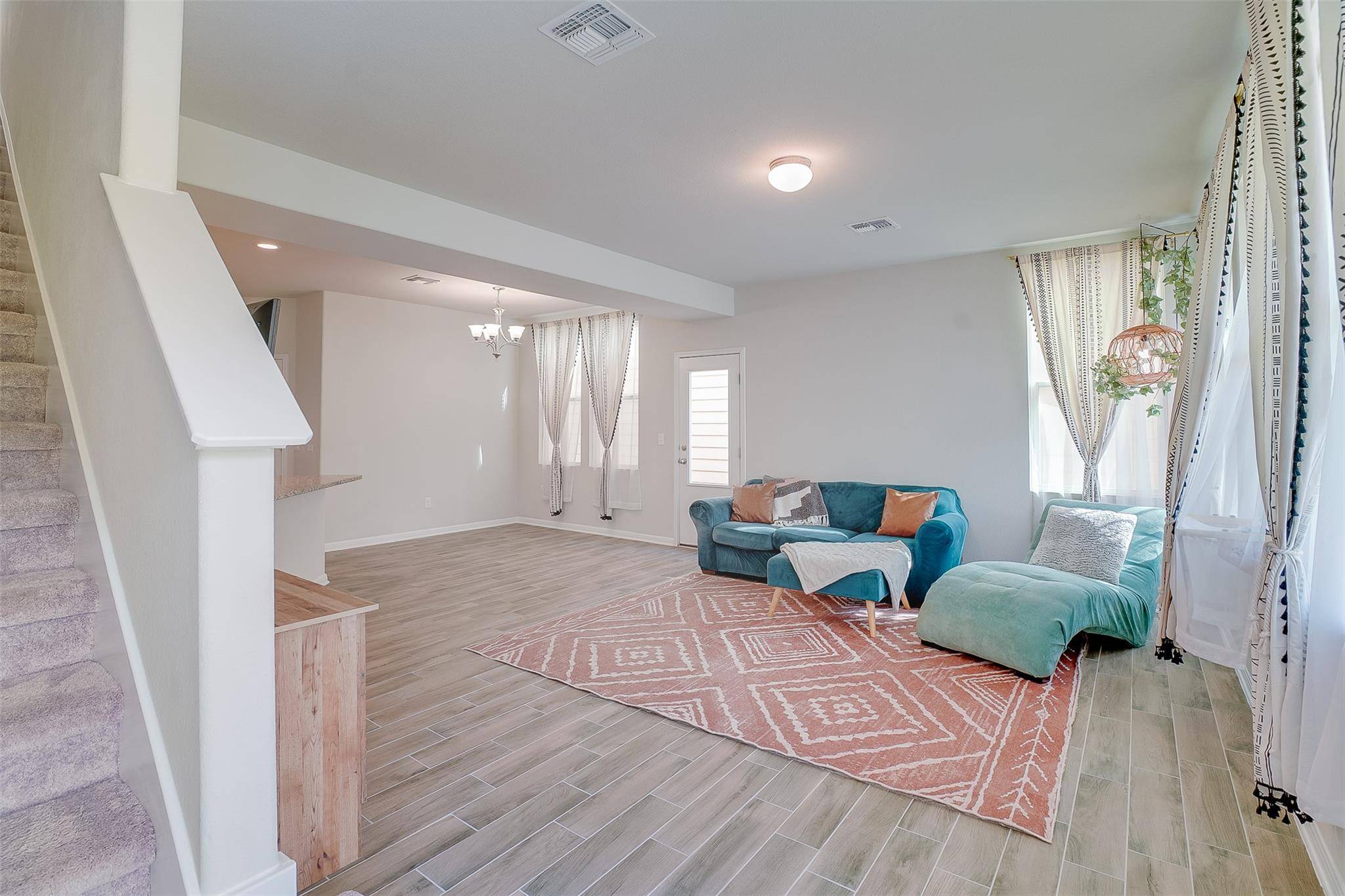 208 Martha LN, Kyle, TX 78640