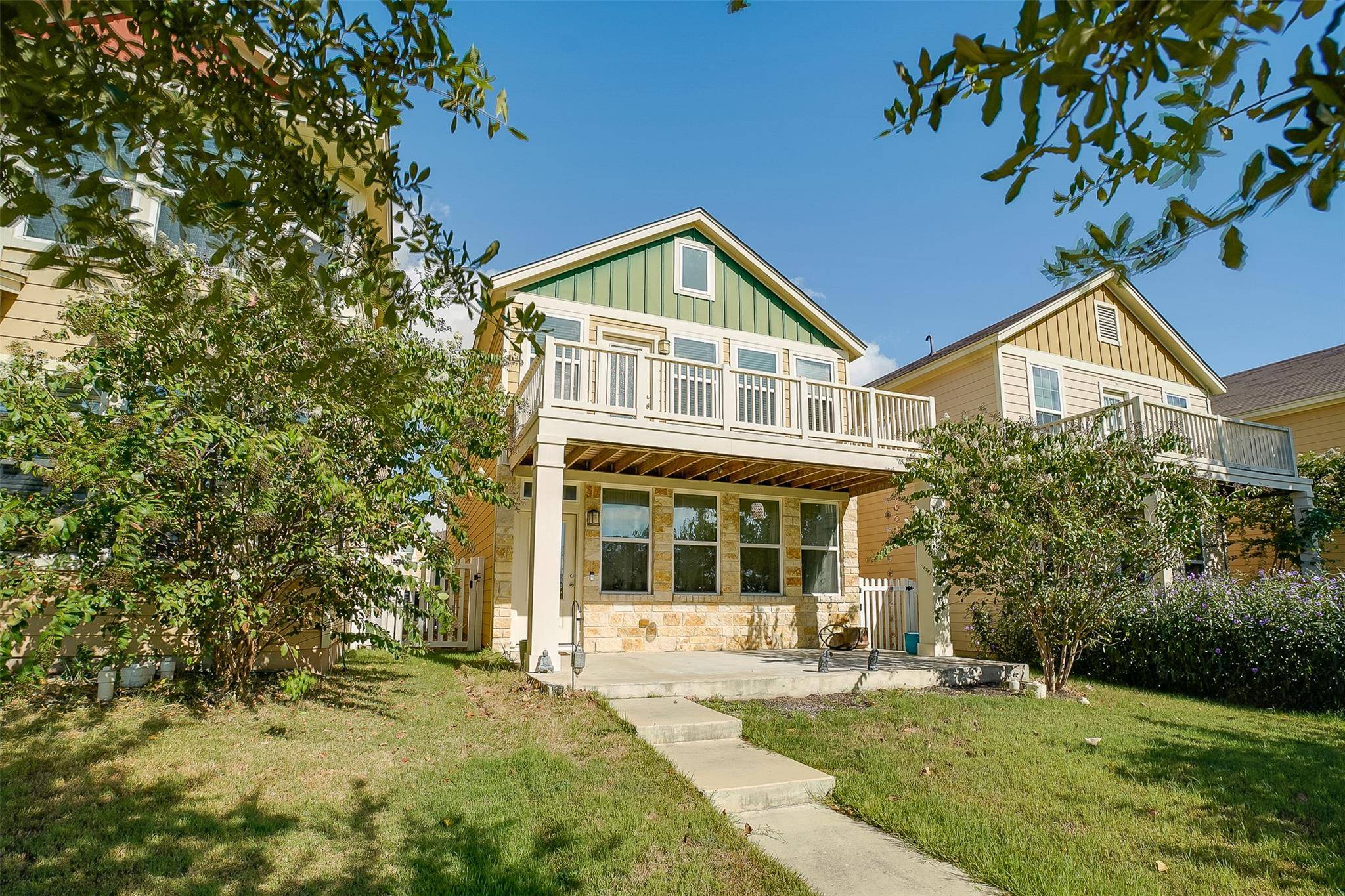 208 Martha LN, Kyle, TX 78640