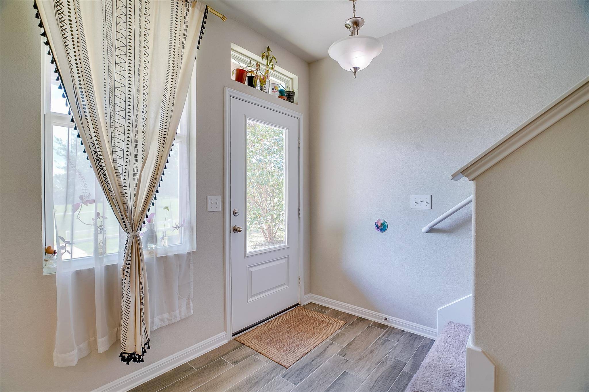 208 Martha LN, Kyle, TX 78640