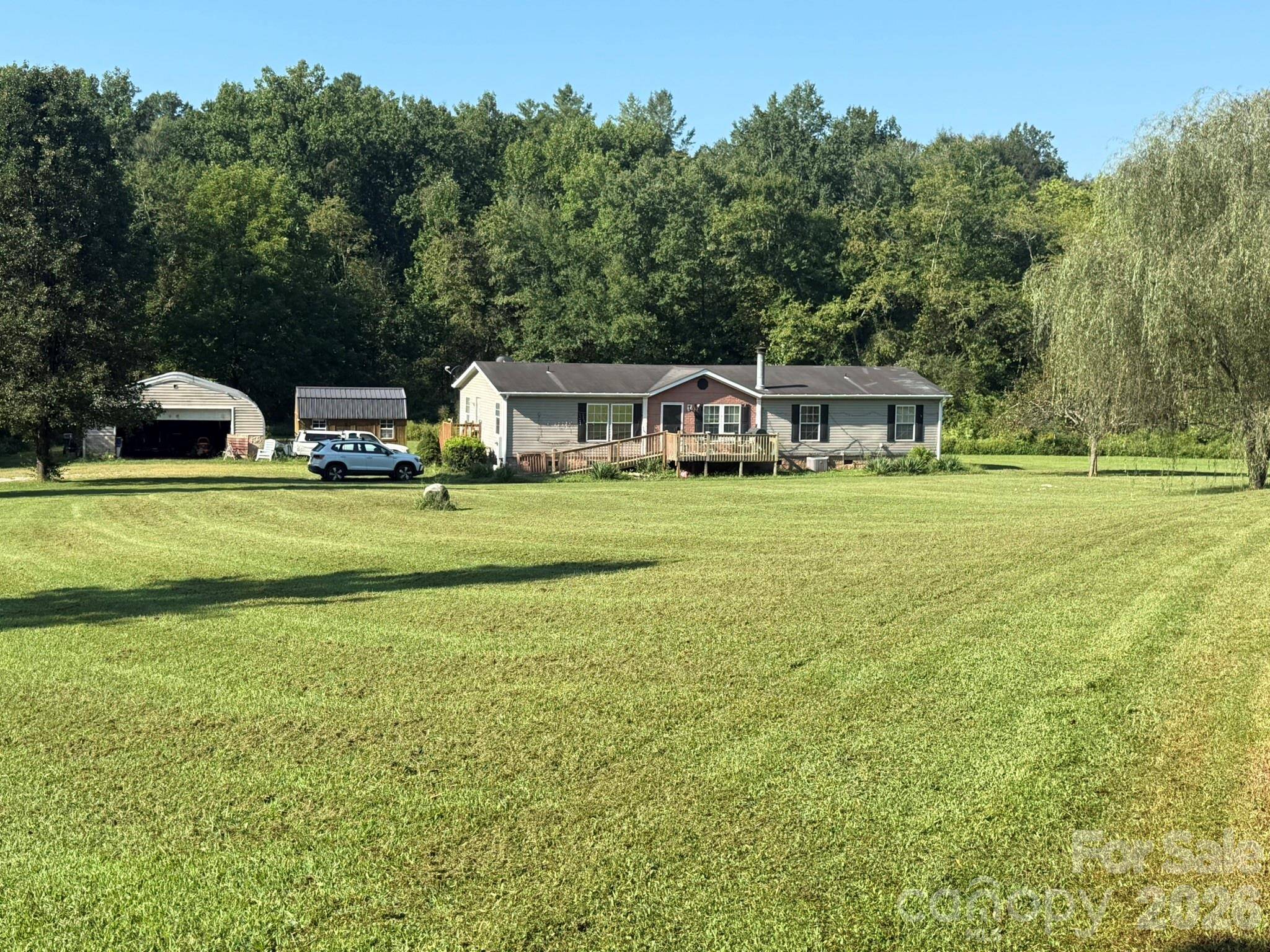 907 Epley DR, Marion, NC 28752