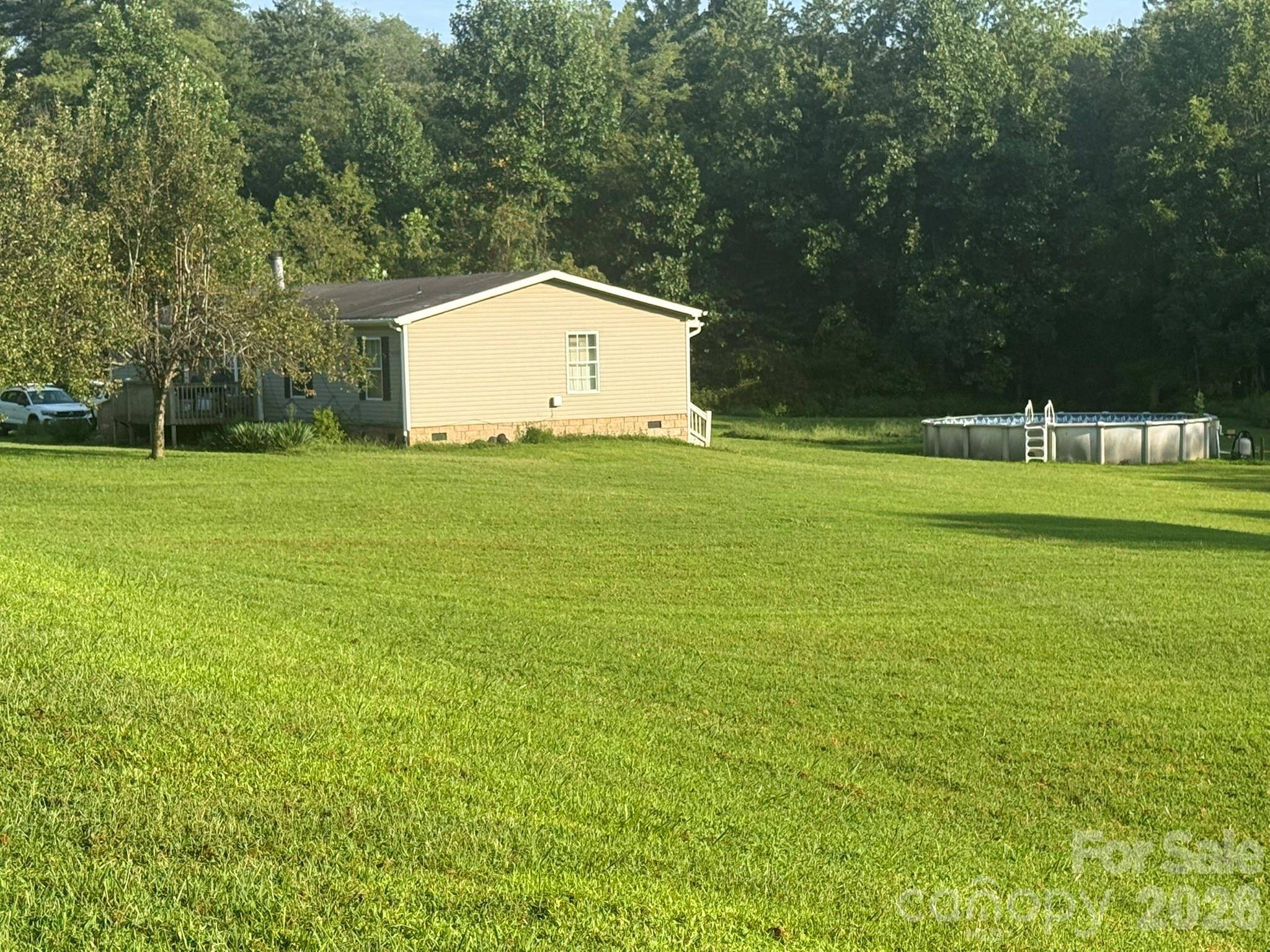 907 Epley DR, Marion, NC 28752