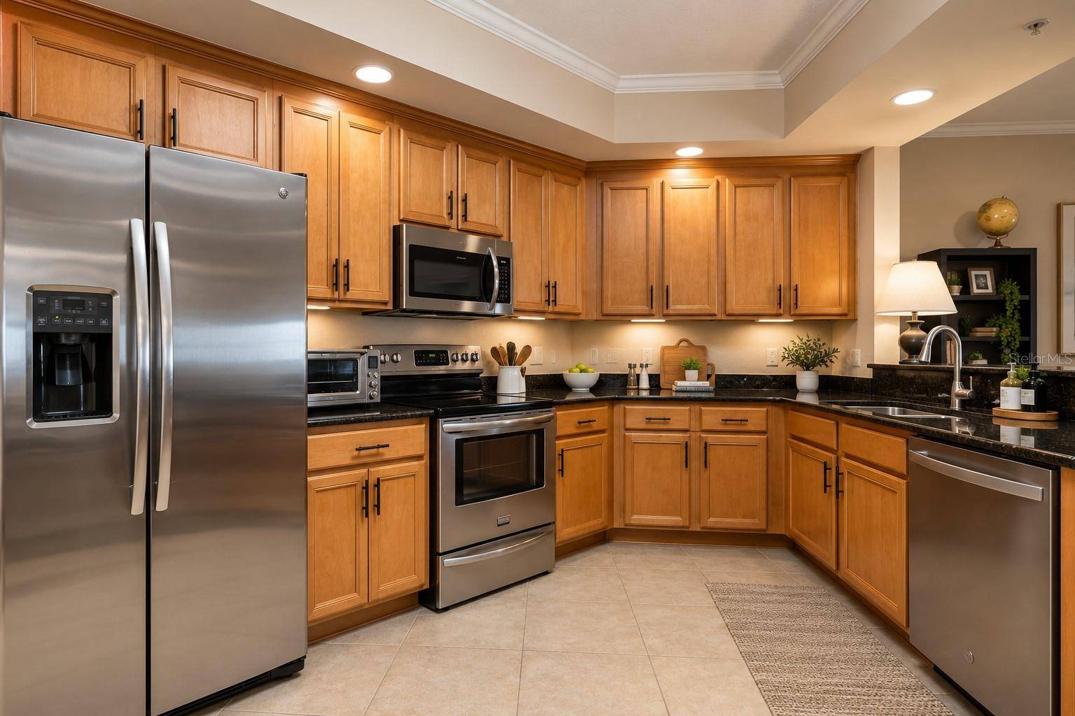 375 EMERSON PLAZA #412, Altamonte Springs, FL 32701
