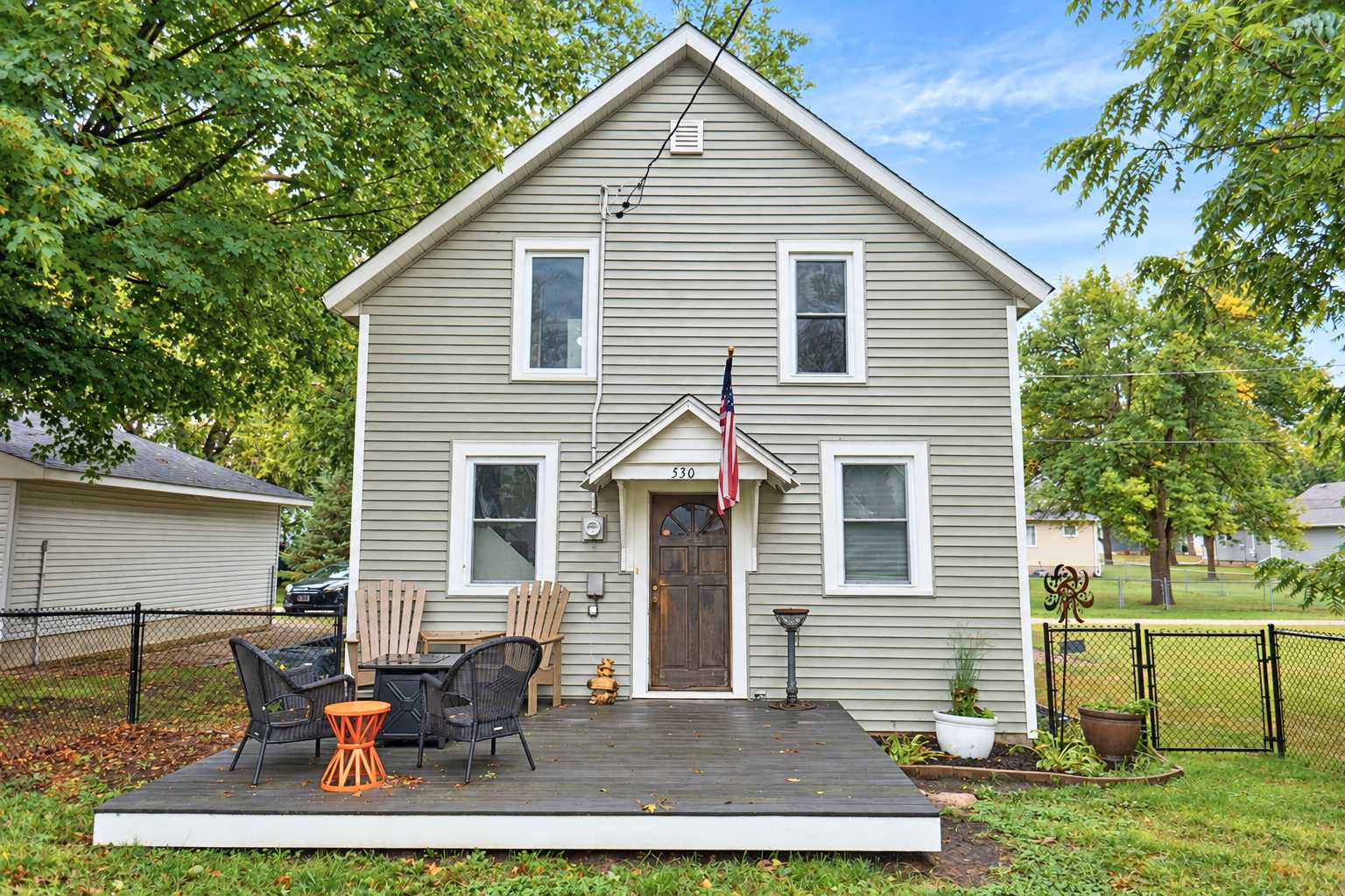 530 4th ST, Green Isle, MN 55338