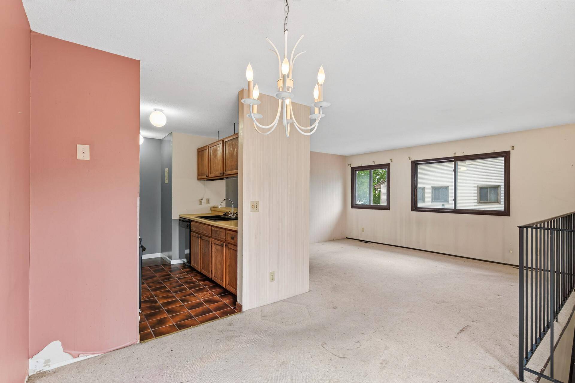 6133 72nd LN N, Brooklyn Park, MN 55429