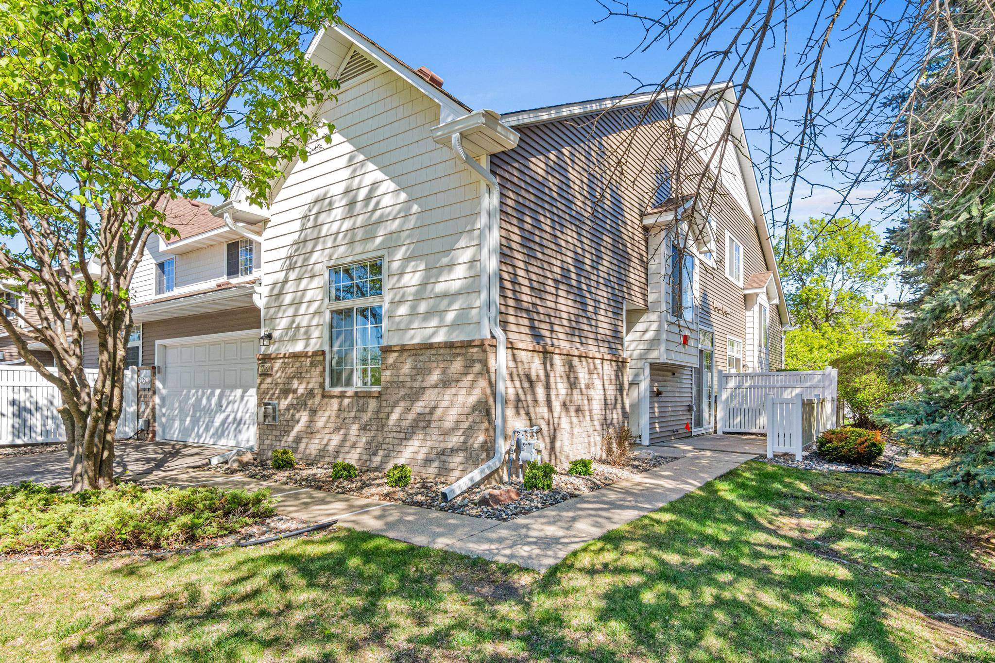 17980 Cobblestone WAY, Eden Prairie, MN 55347