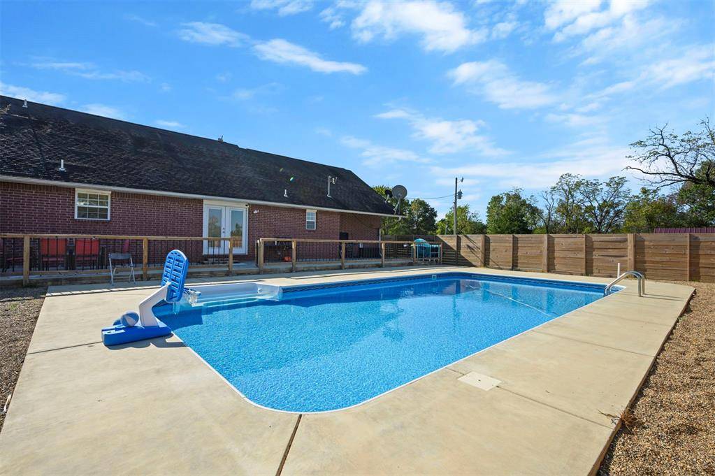 237 Baggs Hill LN, Broken Bow, OK 74728