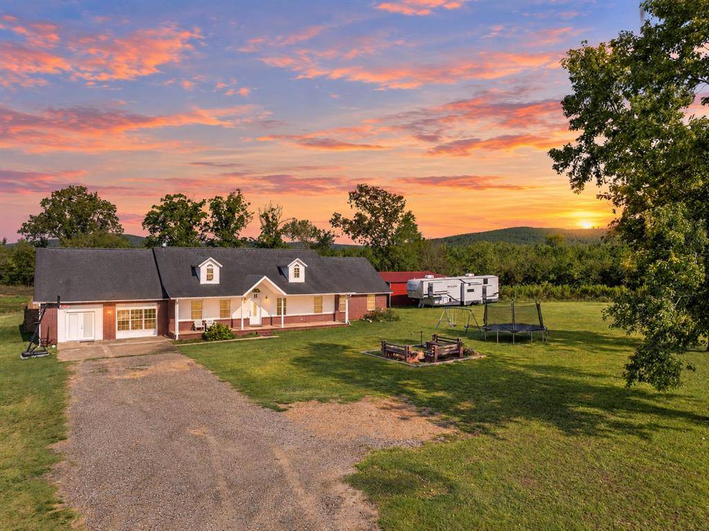 237 Baggs Hill LN, Broken Bow, OK 74728