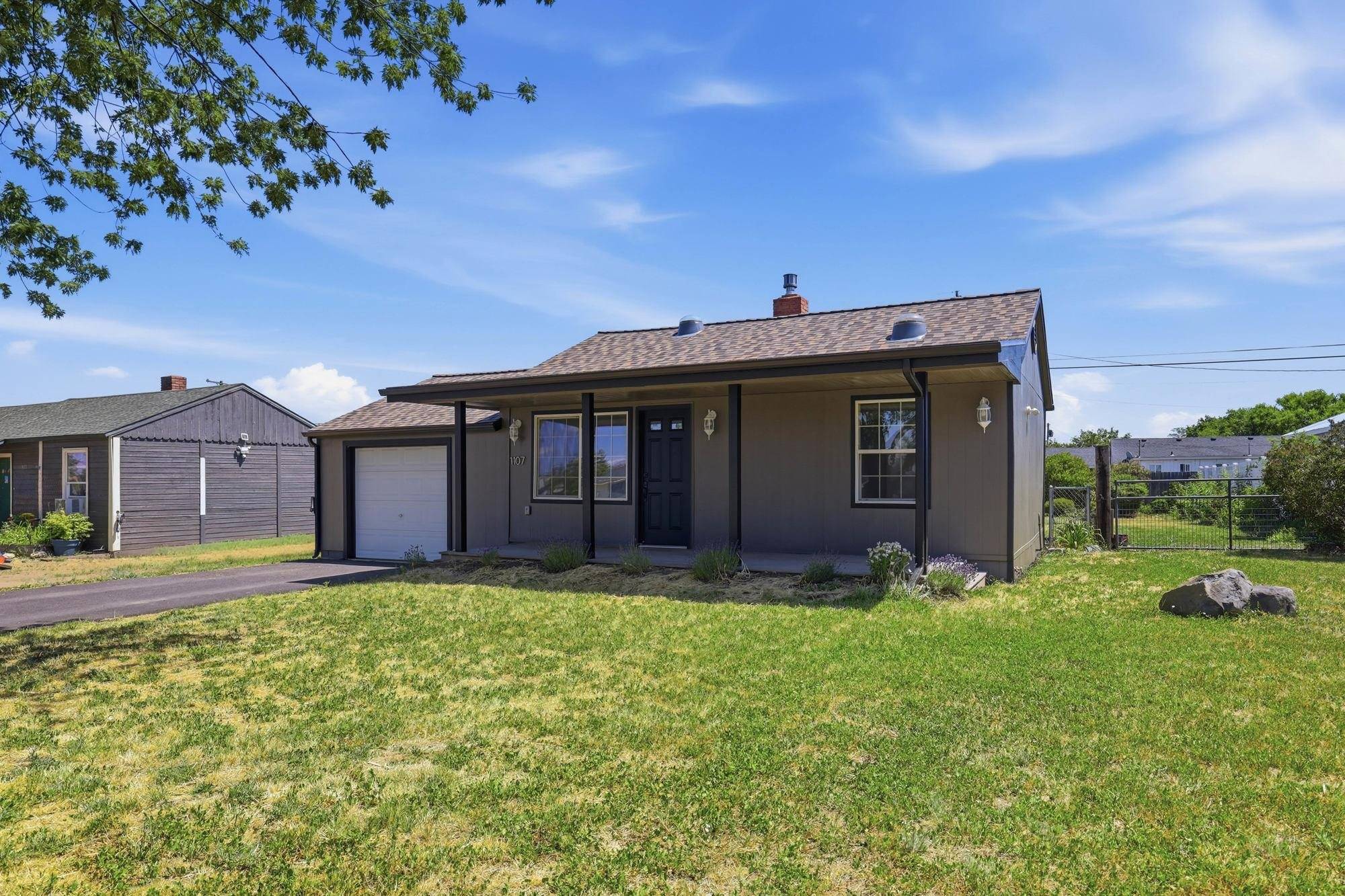 1107 S Lundstrom St, Airway Heights, WA 99001
